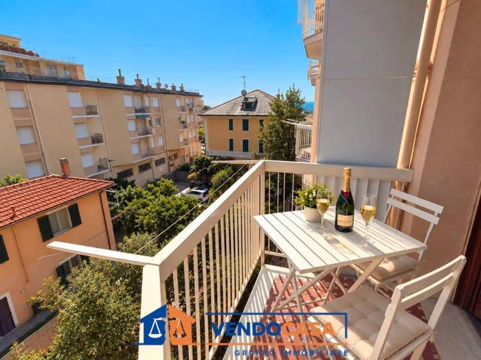 Appartamento bilocale in vendita in Vico delle Stelle, Varigotti, Finale Ligure