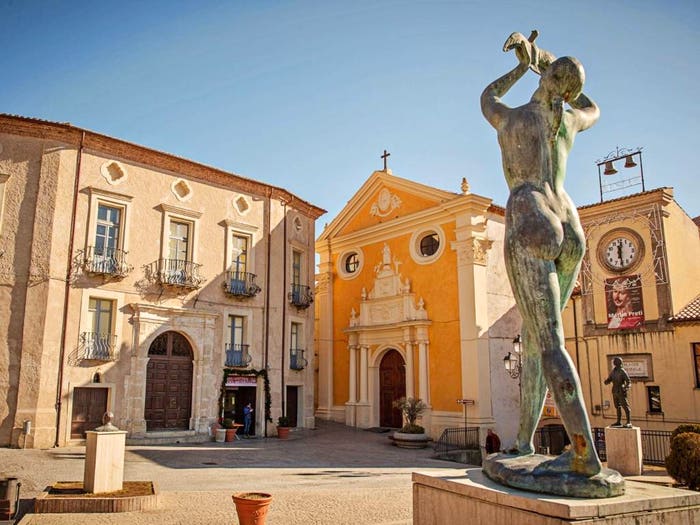 Casa con 6 locali in vendita in Via Trieste, Centro, Taverna