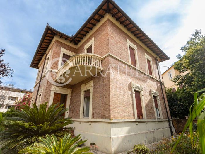 Casa con 6 locali in vendita in Via Giovanni Amendola, Via dei Mille, Grosseto