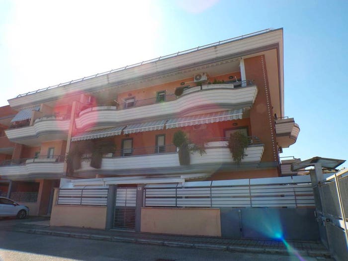 Appartamento quadrilocale in vendita in Semicentro, Aprilia