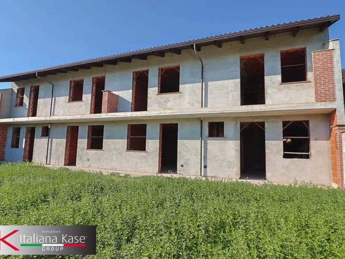 Appartamento con 6 locali in vendita in VIA SAN GIOVANNI BOSCO, Vallo, Caluso