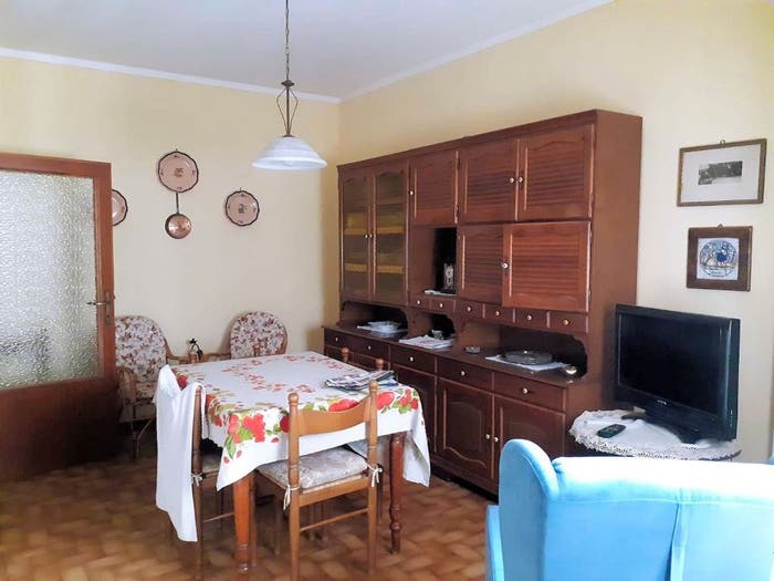 Appartamento quadrilocale in vendita in piazza Dante, Centro, Chiusi