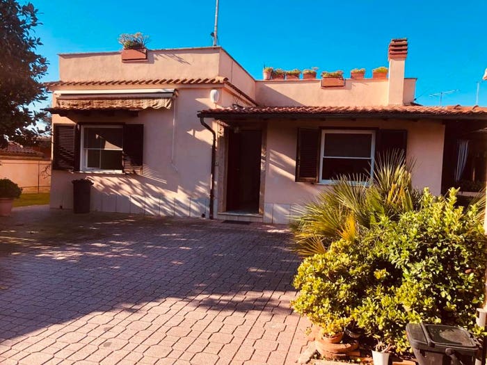 Casa quadrilocale in vendita in Via Mar del Giappone, Torvaianica Alta, Pomezia