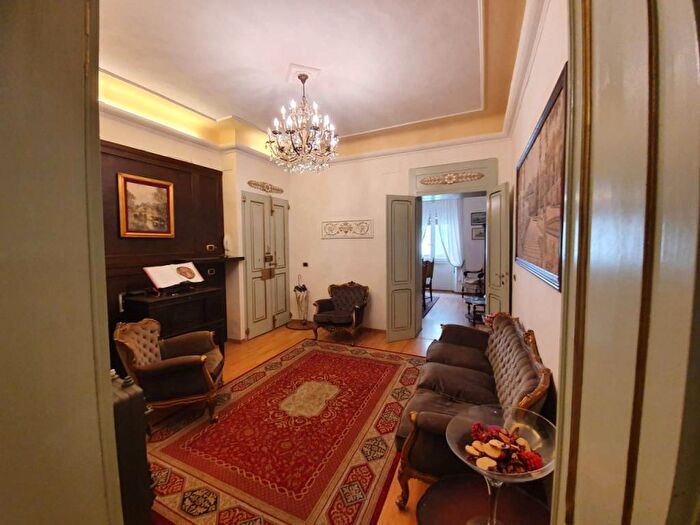 Appartamento trilocale in vendita in VIA GOITO, Cavour, Ancona