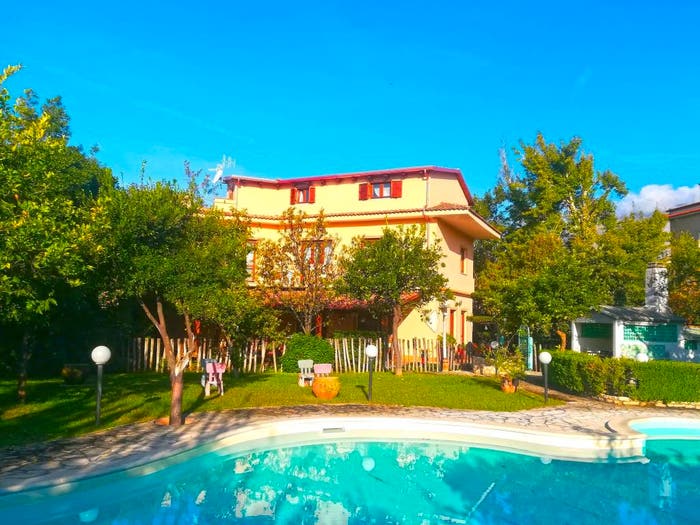 Casa con 6 locali in vendita in Via degli Orti, Centro, Formia