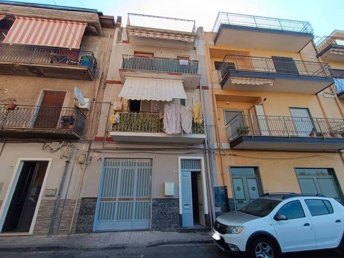 Appartamento quadrilocale in vendita in Via Tevere, Paternò