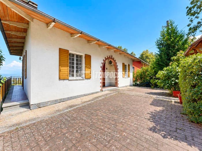 Casa con 5 locali in vendita in Via Palmiro Togliatti, Centro, Guiglia
