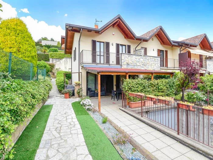 Casa trilocale in vendita in Via Fontanella, Longone al Segrino