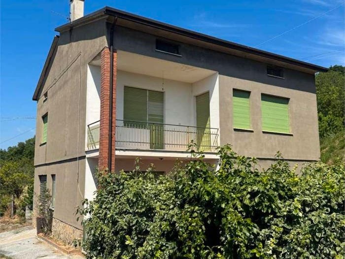 Casa con 6 locali in vendita in Pozzo, Gualdo Cattaneo