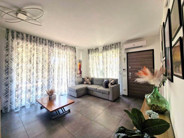 Appartamento trilocale in vendita in Via Ludovico Ariosto, BovisioMasciago