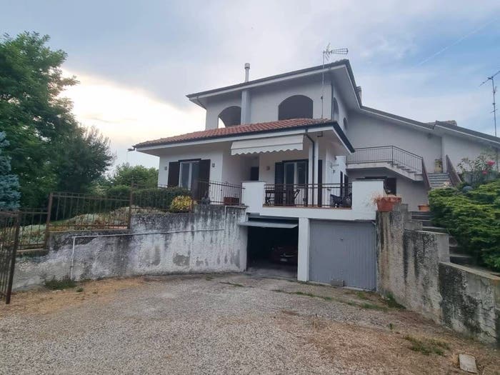 Appartamento con 5 locali in vendita in Via Trieste, Centro, Villafranca Piemonte