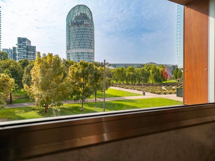 Appartamento quadrilocale in vendita in Via Gaetano De Castillia, Isola, Milano
