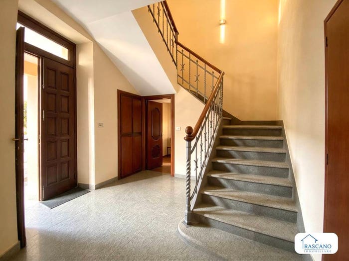 Casa con 6 locali in vendita in Via Stura, Mathi
