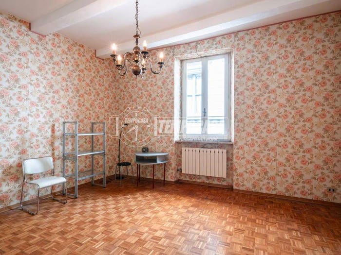 Appartamento quadrilocale in vendita in Via Giovanni Mario Crescimbeni, Centro, Macerata