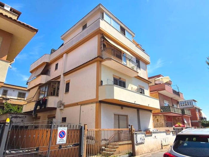 Appartamento trilocale in vendita in Via Ischia, Ponserico Cretarossa, Nettuno