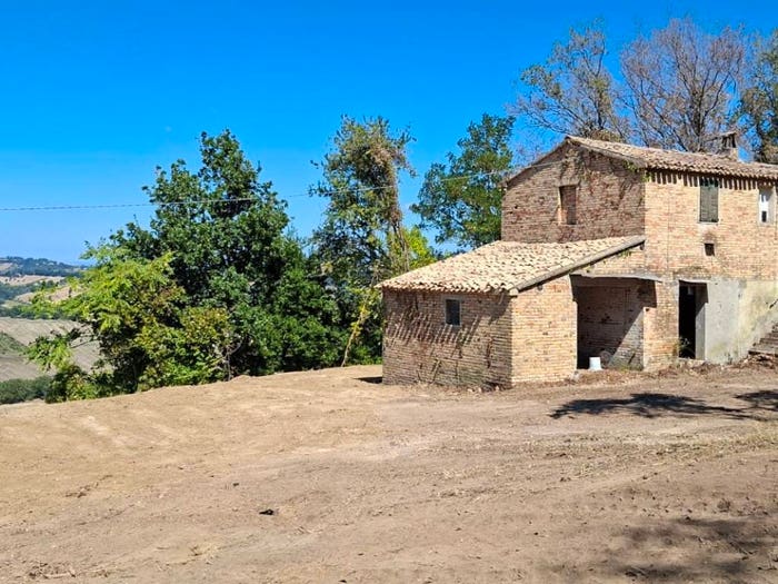 Casa in vendita in Via Polverigi, Offagna