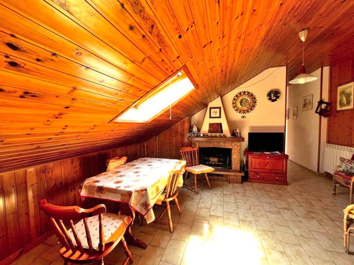 Casa quadrilocale in vendita in Via Arano, Centro, Ovindoli