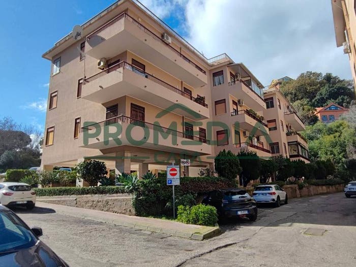 Appartamento quadrilocale in vendita in Viale Annunziata, Annunziata Bassa, Messina