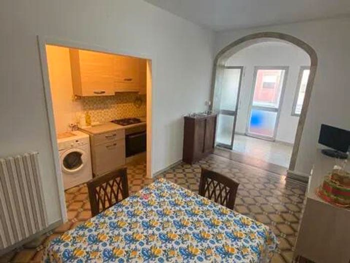 Appartamento con 6 locali in vendita in Piazza Sardegna, Marina di Pisa, Pisa
