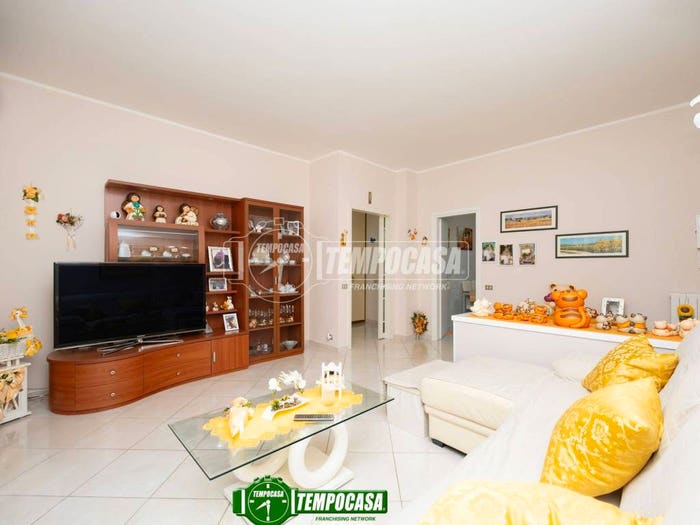 Appartamento trilocale in vendita in Via Tonale, Centro, Bellusco