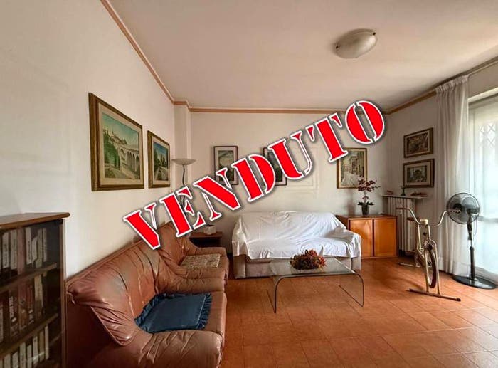 Appartamento trilocale in vendita in Via Aprile, Centro, Capriate San Gervasio