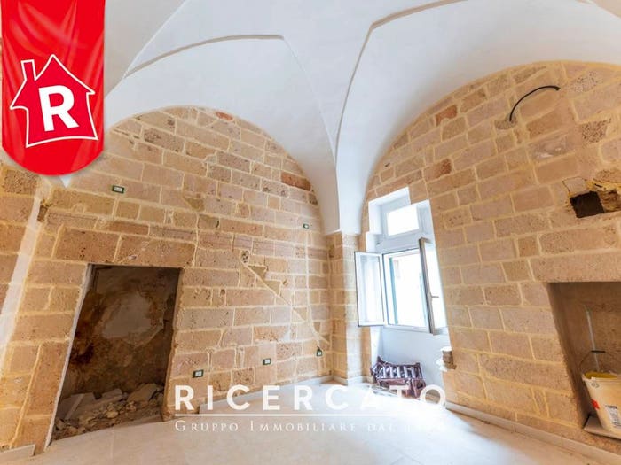 Casa con 6 locali in vendita in Via Lunga, Centro, Leverano