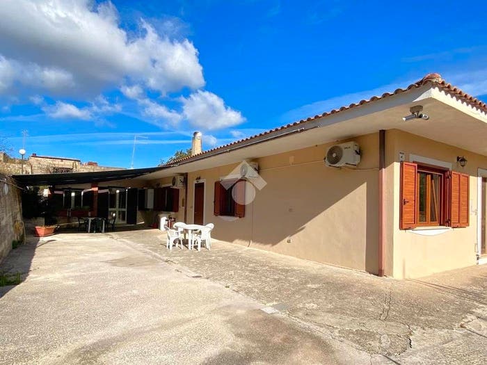 Casa con 5 locali in vendita in Via SS, Castellabate