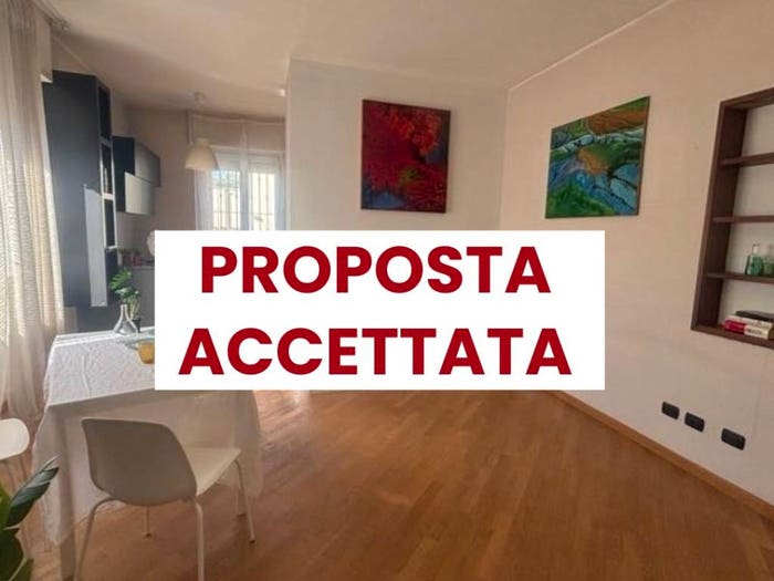 Appartamento trilocale in vendita in Via Alessandro Volta, Bernate La Ca', Arcore