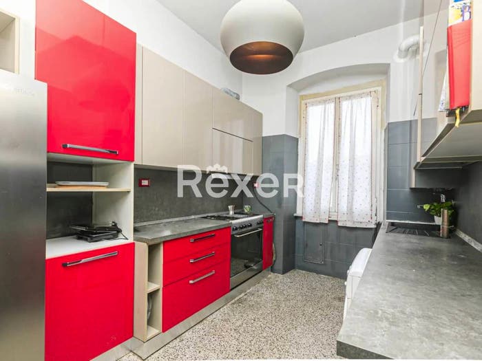 Appartamento con 5 locali in vendita in Via Vittorio Leonardi, Sestri Ponente, Genova