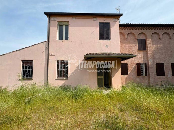 Casa con 6 locali in vendita in Via Imperiale, Centro, Mirandola