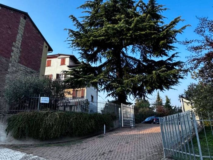 Casa con 6 locali in vendita in Via Belvedere, Cella Monte