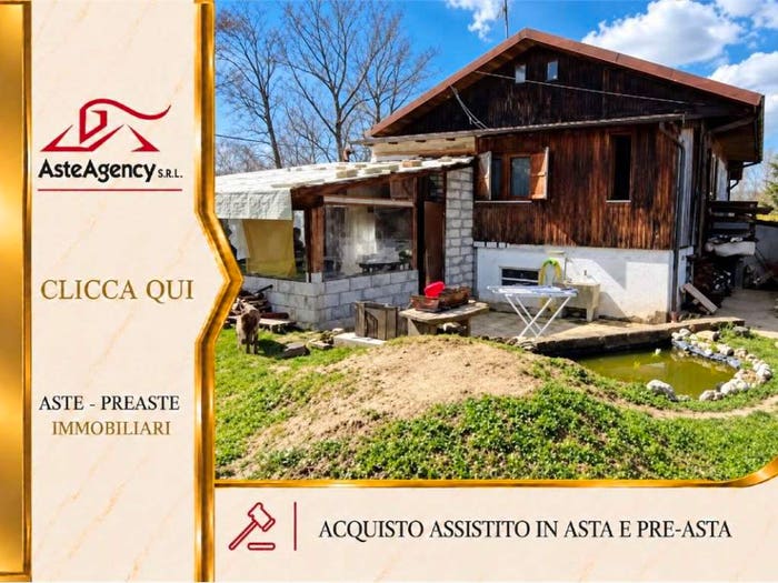 Appartamento con 5 locali in vendita in Via Aquila, Oricola