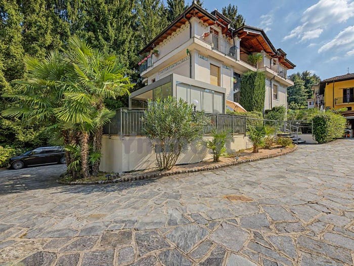 Appartamento bilocale in vendita in Via Zoni B, Centro, Lavena Ponte Tresa