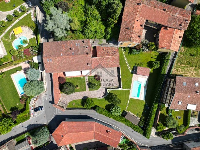 Casa con 6 locali in vendita in Via Antonio Locatelli, Centro, Bagnatica