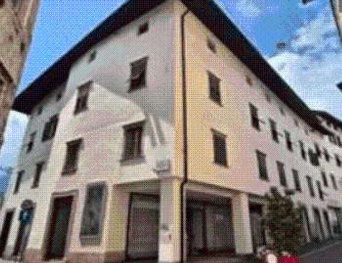 Appartamento con 6 locali in vendita in Via Roma, Centro, Cles