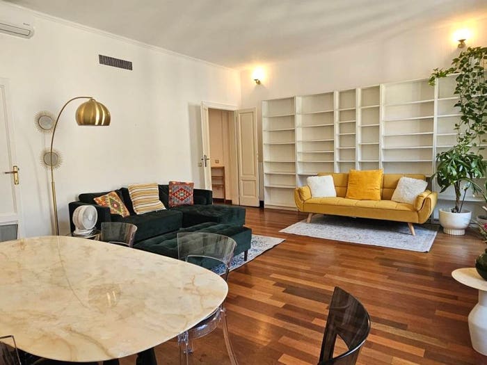 Appartamento trilocale in vendita in Via Generale Gustavo Fara, Centrale, Milano