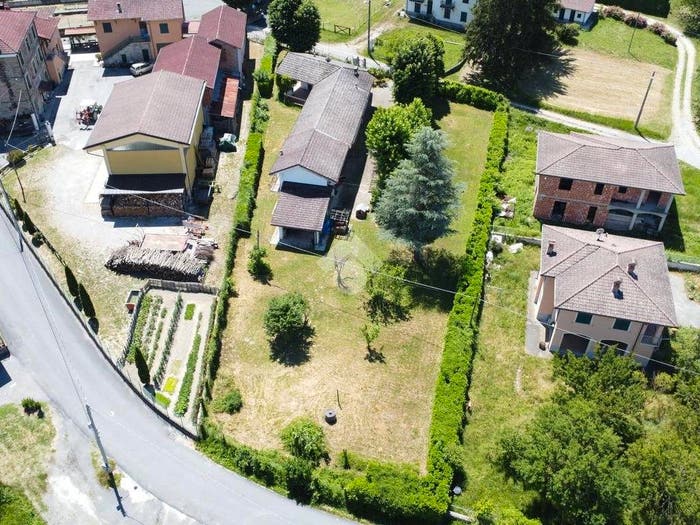 Casa con 6 locali in vendita in Località Pratolungo, Gavi