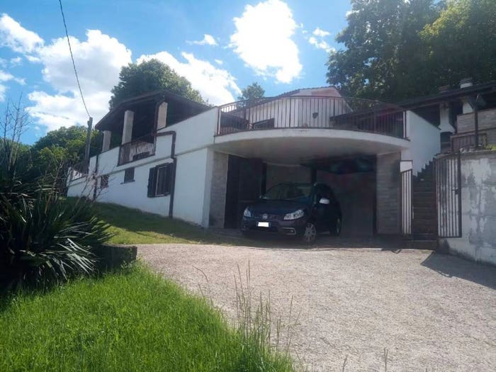 Casa con 6 locali in vendita in Patrica