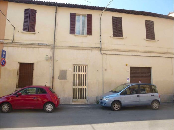 Casa con 6 locali in vendita in Via Silvio Pellico, Centro Storico, Forlì