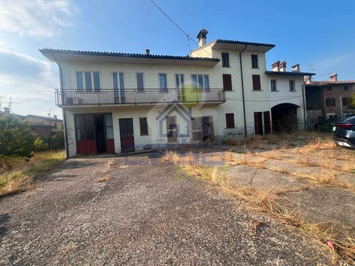 Casa con 6 locali in vendita in via patrini, Chignolo Po
