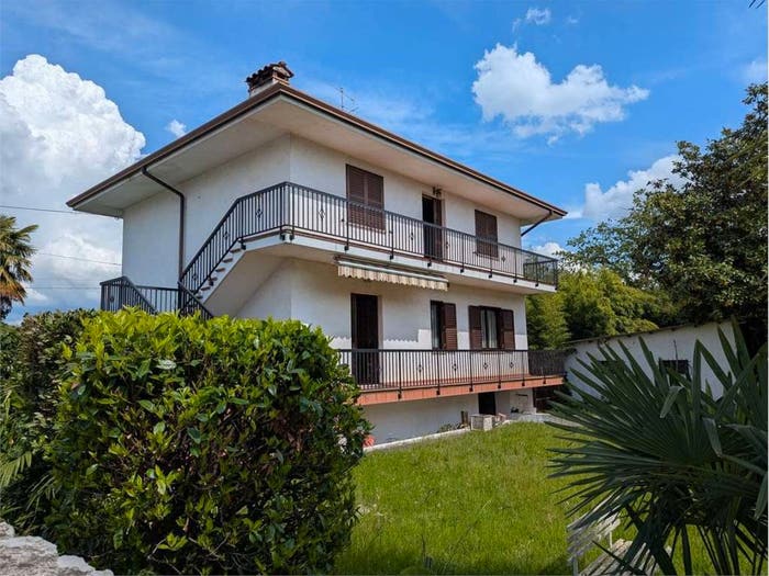 Casa quadrilocale in vendita in Via Isonzo, Poggio Terzarmata, Sagrado
