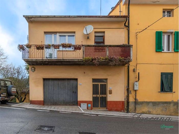 Casa con 5 locali in vendita in Via Garibaldi, Centro, Monterotondo Marittimo