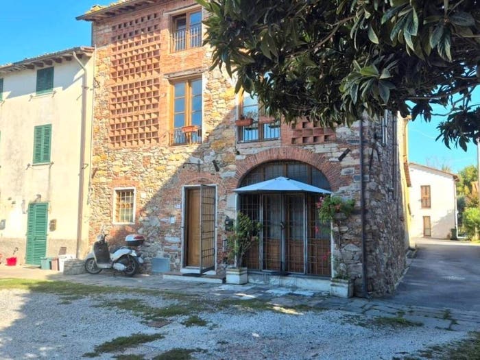 Appartamento bilocale in vendita in Via Piana, Sant'Alessio Carignano, Lucca