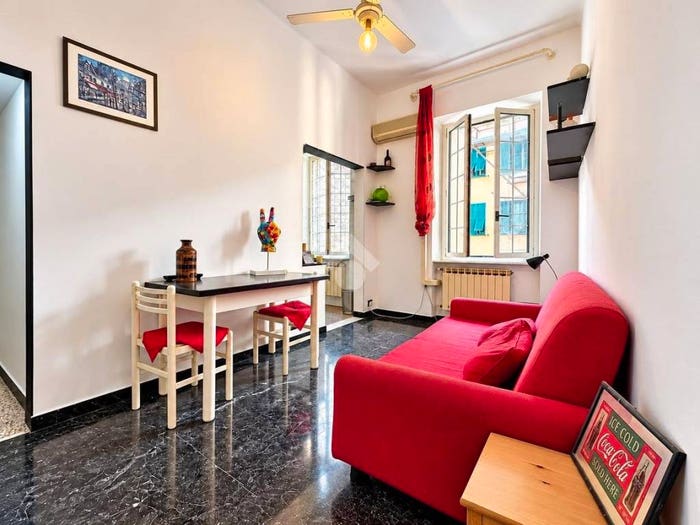 Appartamento quadrilocale in vendita in Salita di Santa Maria di Castello, Molo, Genova