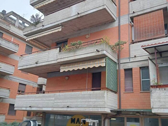 Appartamento quadrilocale in vendita in Via Felice Barnabei SNC, Centro, Teramo
