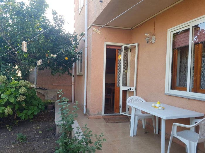 Casa con 6 locali in vendita in Via Roma, Suni