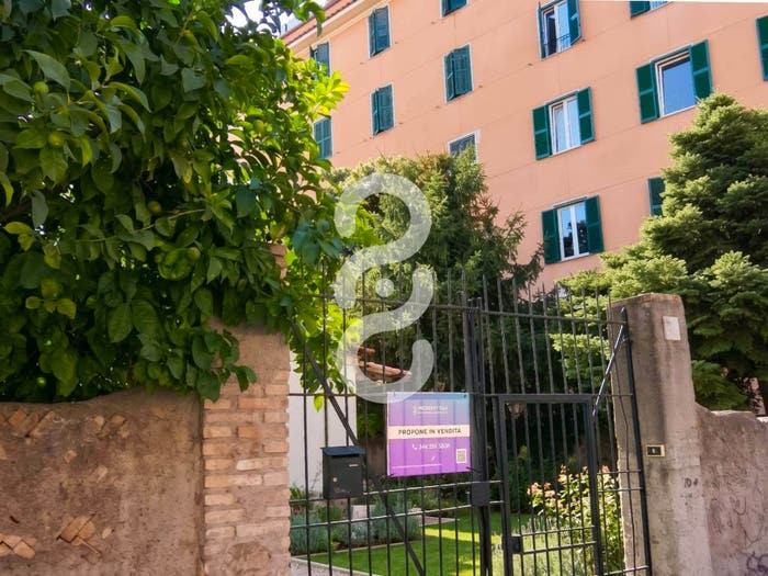 Casa trilocale in vendita in Via Alba, Re di Roma, Roma