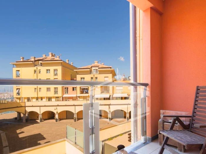 Appartamento con 5 locali in vendita in Via Luigi Cibrario, Sestri Ponente, Genova