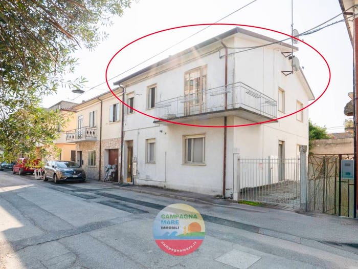 Appartamento quadrilocale in vendita in Via Novembre, Centro, Codigoro