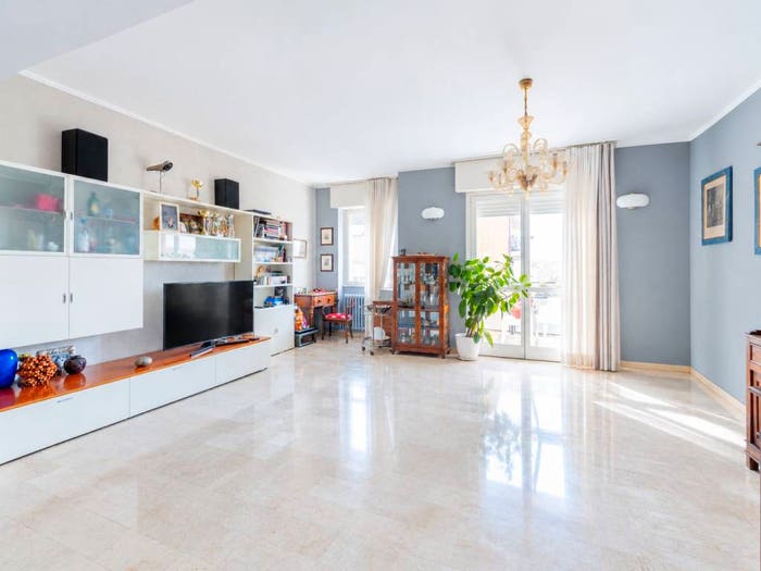 Appartamento con 5 locali in vendita in Via Lecco, Grazie Vecchie Boschetti Reali, Monza